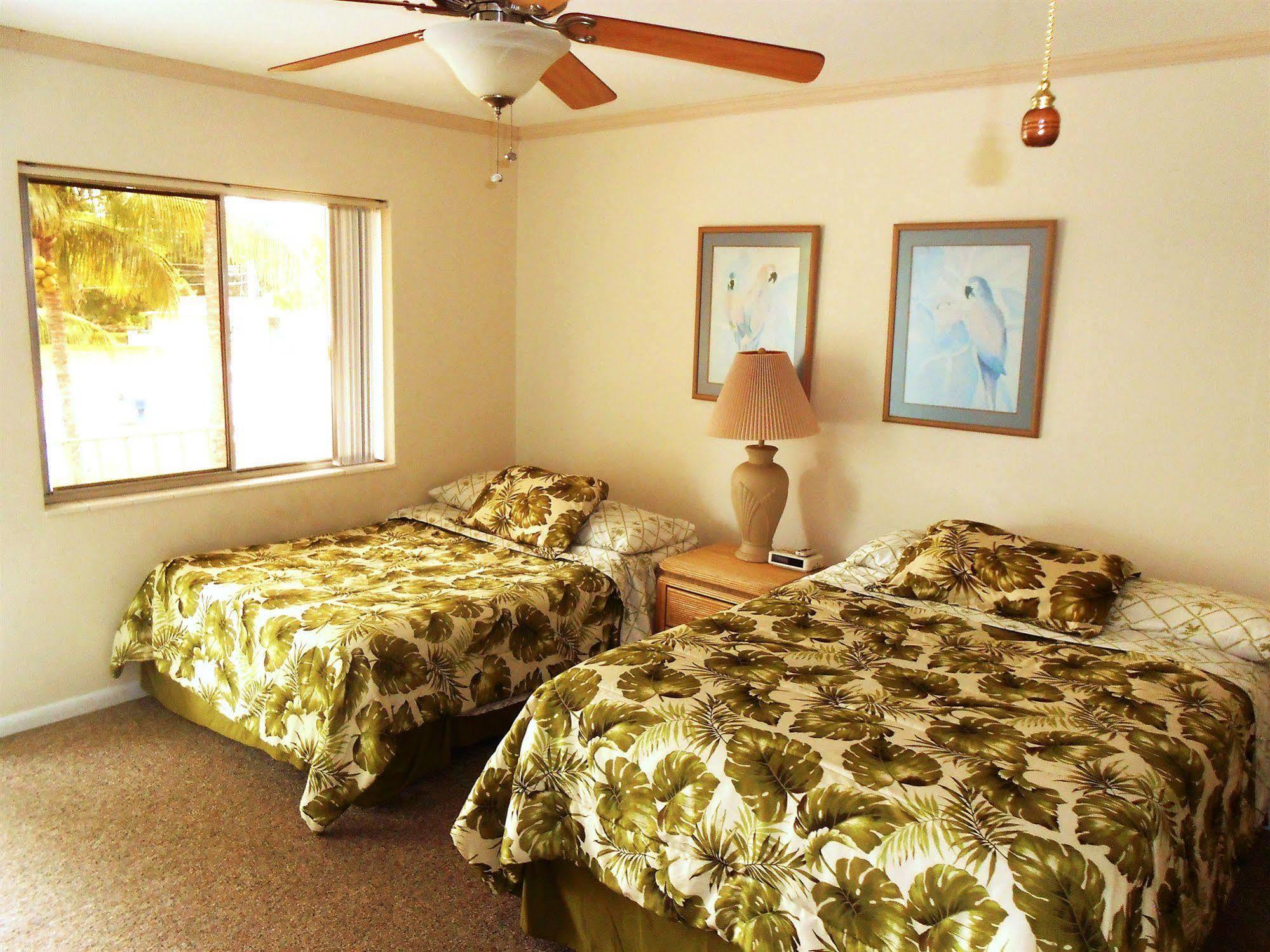 Hideaway Waterfront Resort كيب كورال المظهر الخارجي الصورة